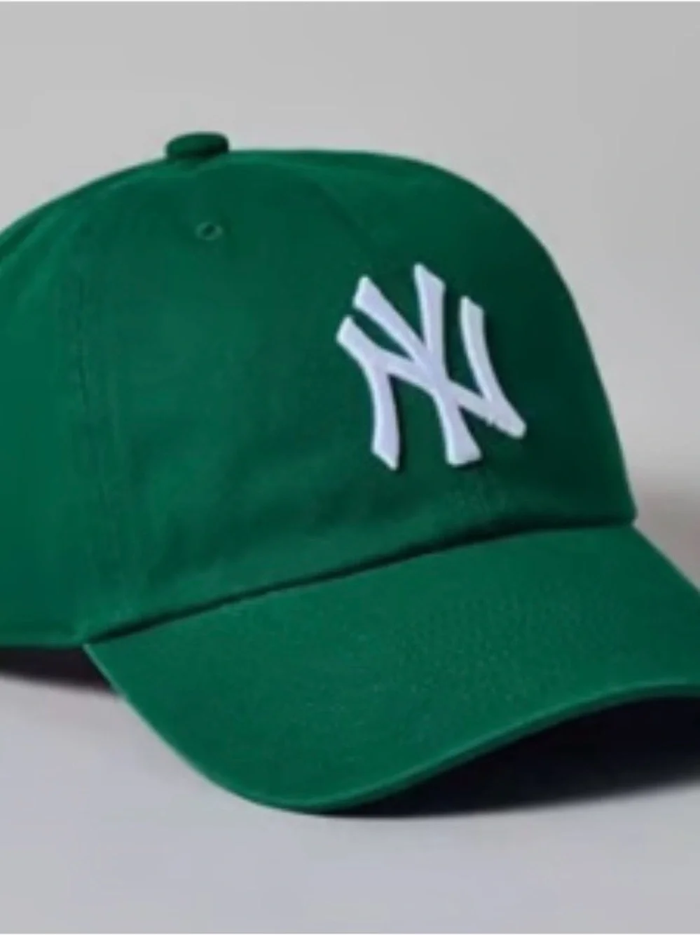 New Era Yankees Green Baseball Cap with White Logo